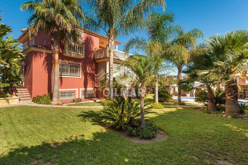 Jardí de Casa o xalet en venda en Torremolinos