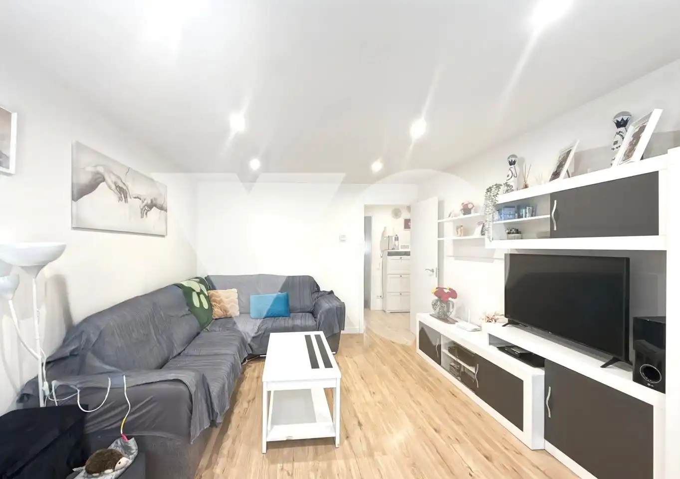 Sala d'estar de Pis en venda en  Madrid Capital amb Aire condicionat