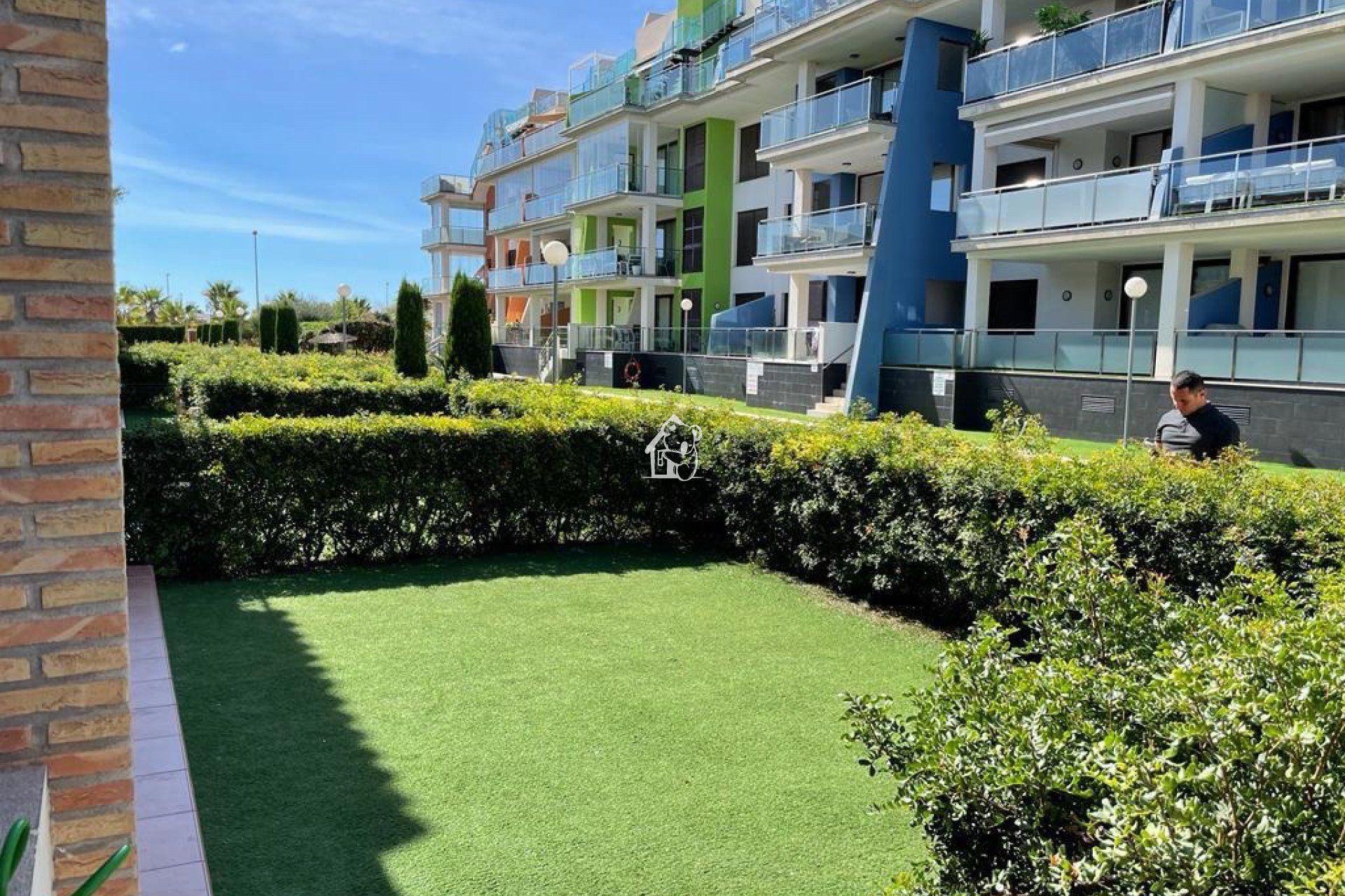 Vista exterior de Pis de lloguer en Orihuela amb Jardí privat, Piscina i Moblat