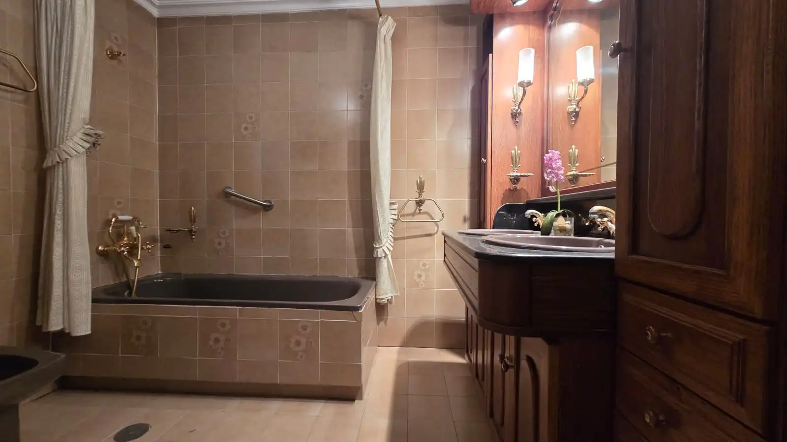 Baño de Piso en venta en Elda con Aire acondicionado, Calefacción y Parquet