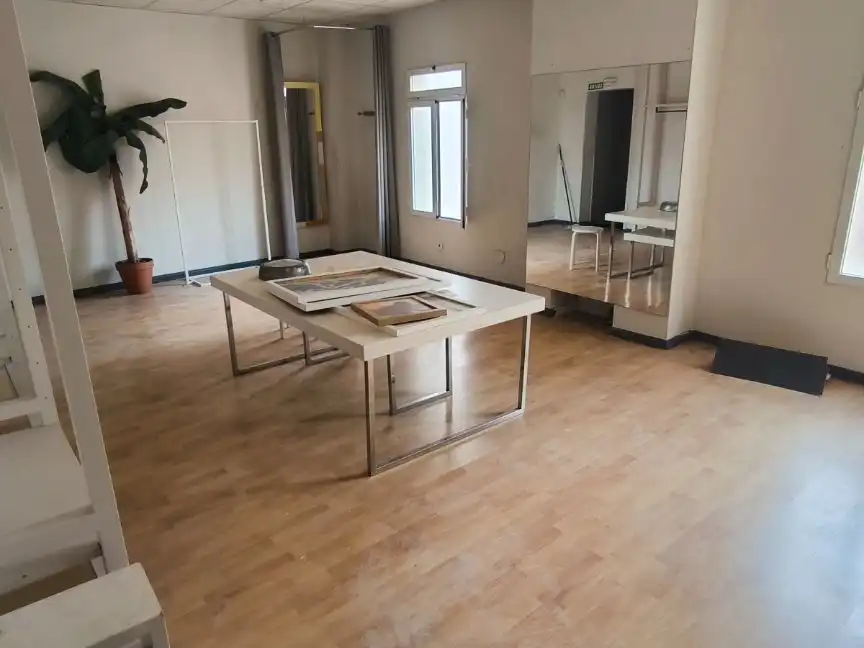 Comedor de Local de alquiler en Madrid con Aire acondicionado