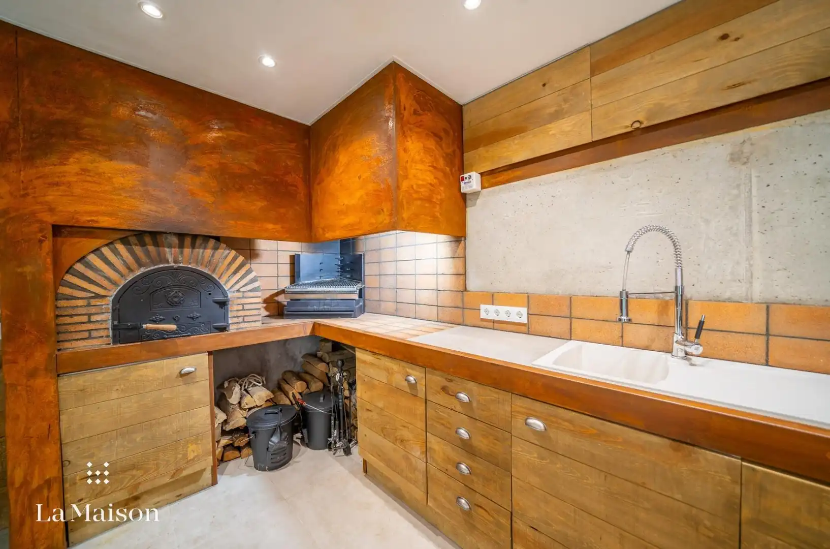 Cocina de Casa o chalet en venta en Caldes d'Estrac con Aire acondicionado, Calefacción y Jardín privado