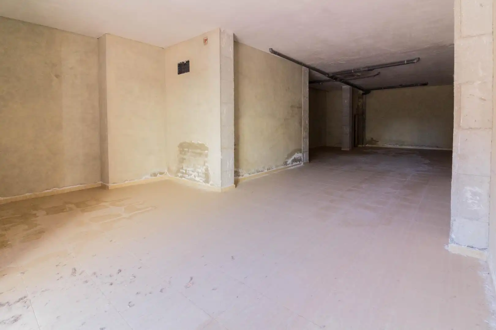 Local comercial de lloguer a Calle Calle Medico Antonio Simon, imagen 2