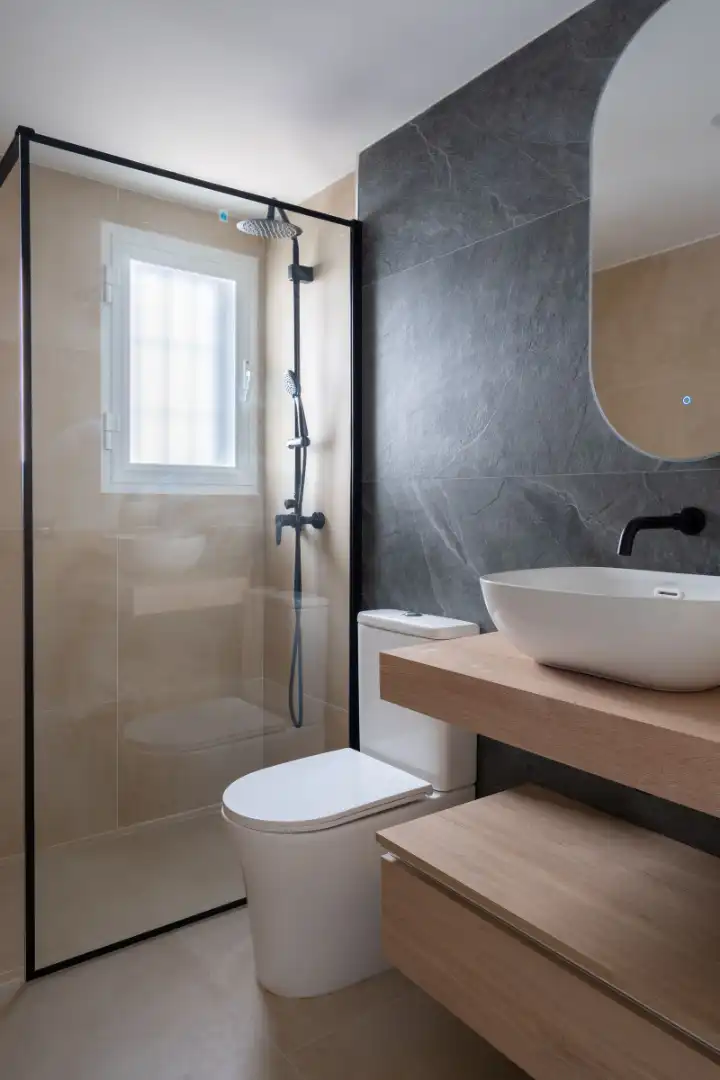 Badezimmer von Wohnung zum Verkauf in Benahavís mit Klimaanlage, Terrasse und Möbliert