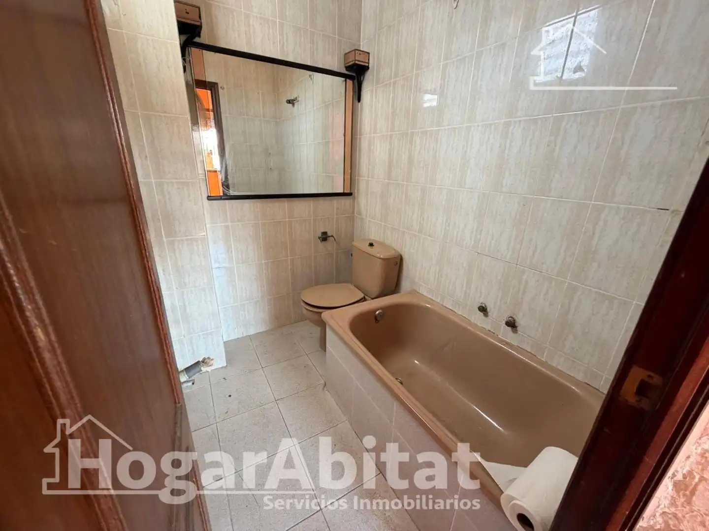 Habitación de Piso en venta en Valencia con Trastero y Balcón