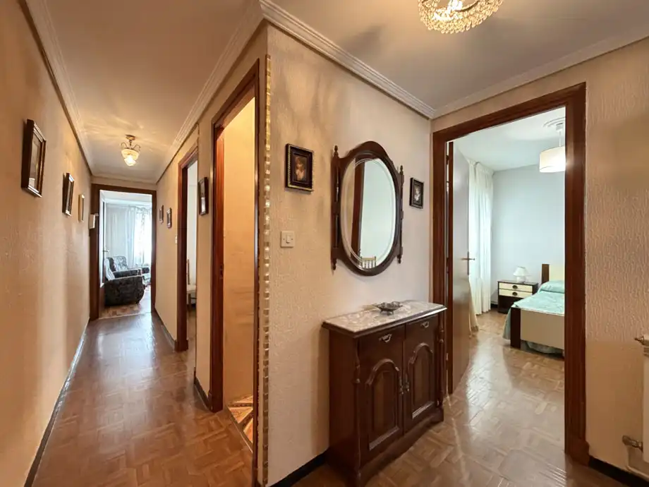 Flat for sale in ZUMAQUERA, PASEO, Adurtza