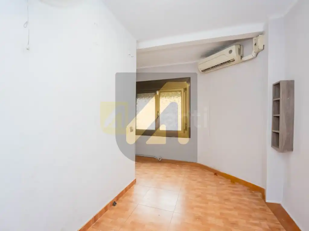Habitación de Apartamento en venta en L'Hospitalet de Llobregat