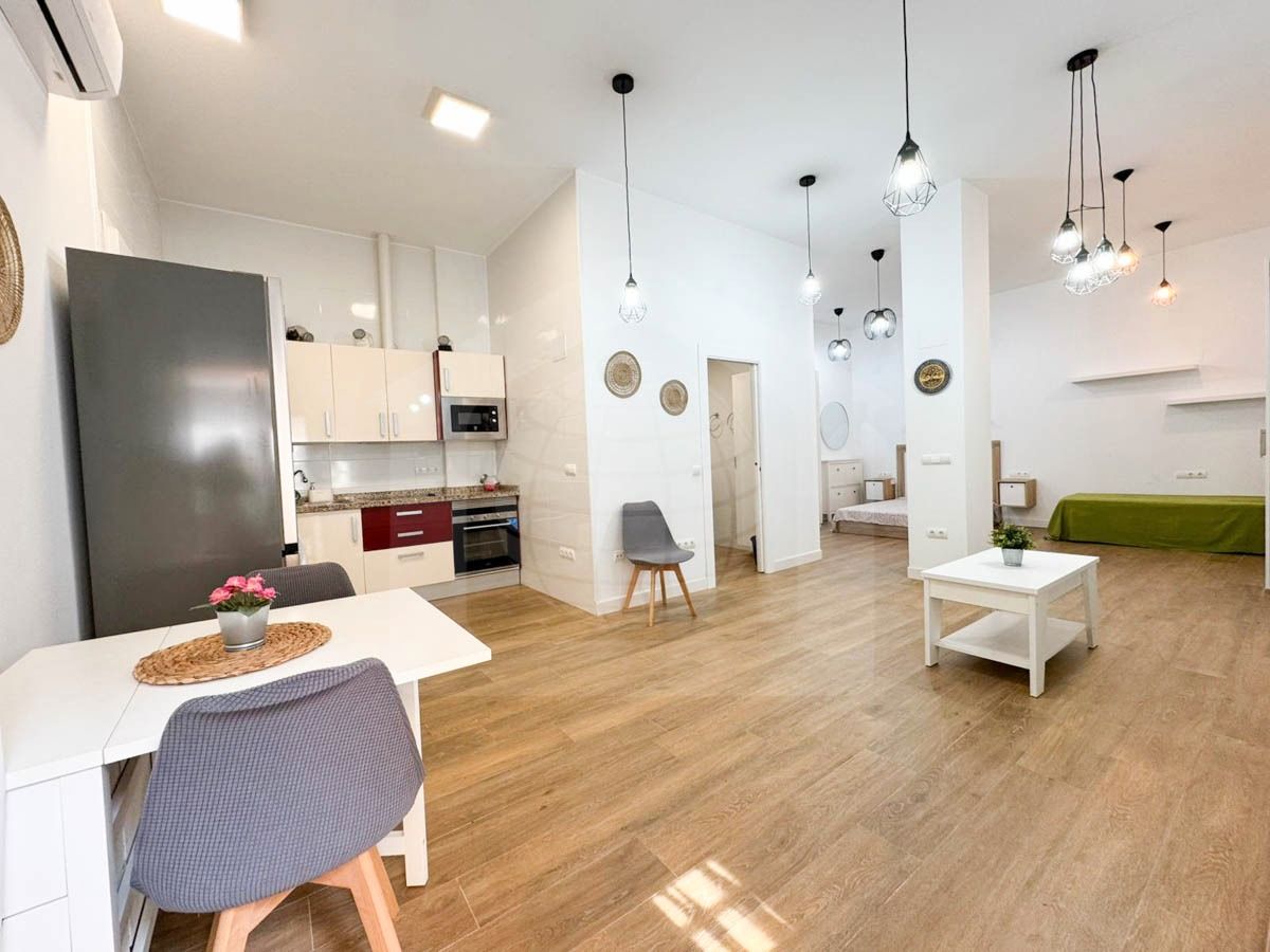 Living room of Study for sale in Málaga Capital  with Air Conditioner