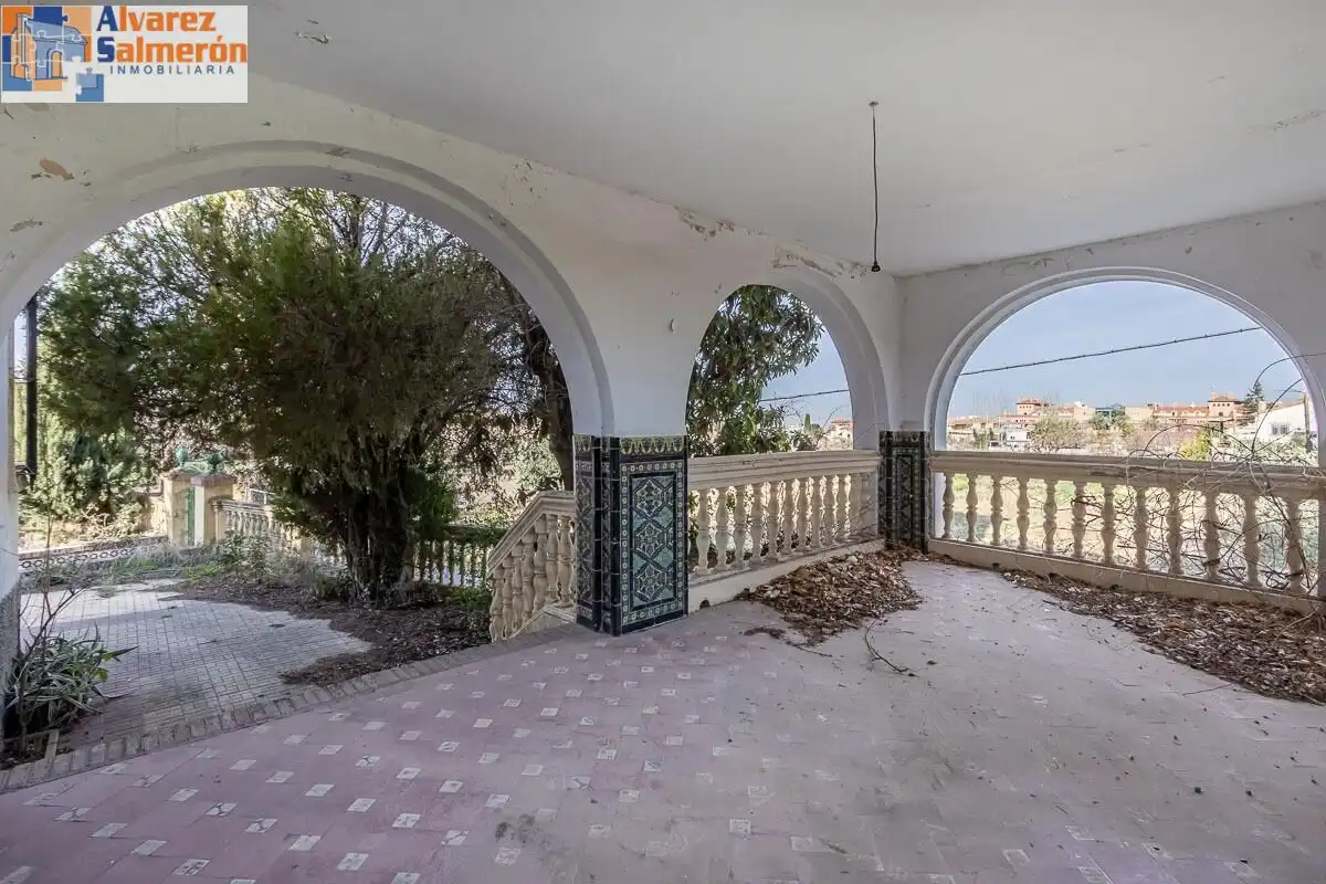 Country homes for sale in Calle CAJAR, Barrio de la Vega