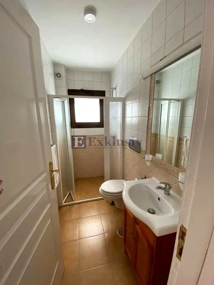 Badezimmer von Erdgeschoss zur Miete in Puerto de la Cruz mit Privatgarten, Terrasse und Möbliert