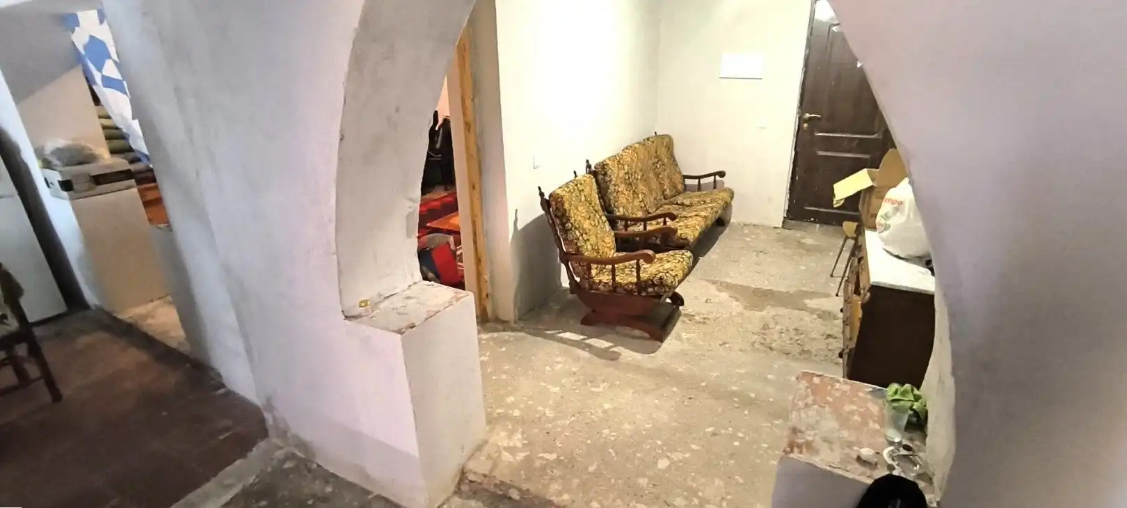 Houses for sale in Corera  with Storage room