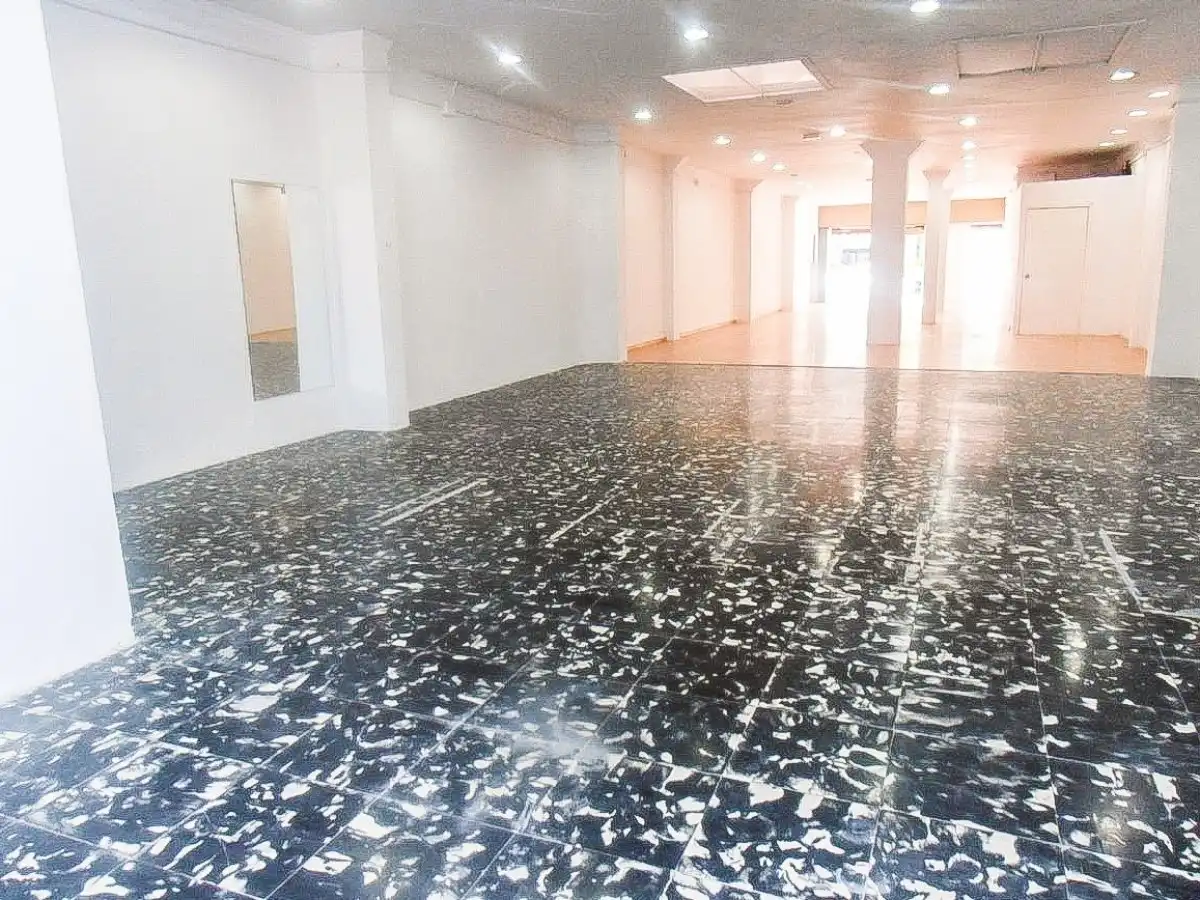 Local comercial de lloguer a Centre - Sant Oleguer, imagen 13