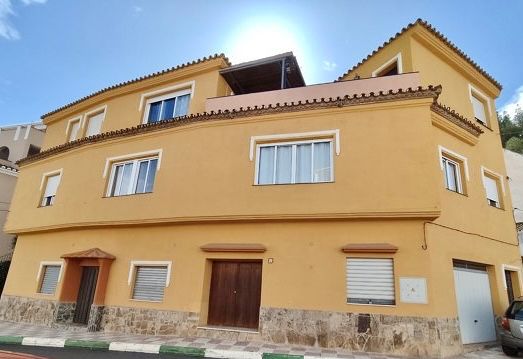 Vista exterior de Edifici en venda en Benamocarra