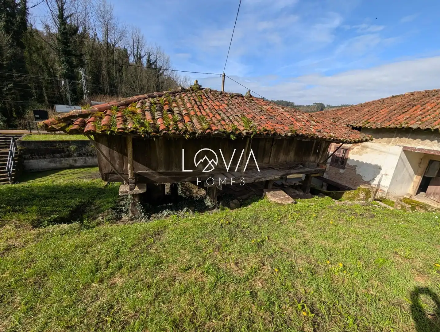 Vista exterior de Casa o xalet en venda en Pravia amb Jardí privat