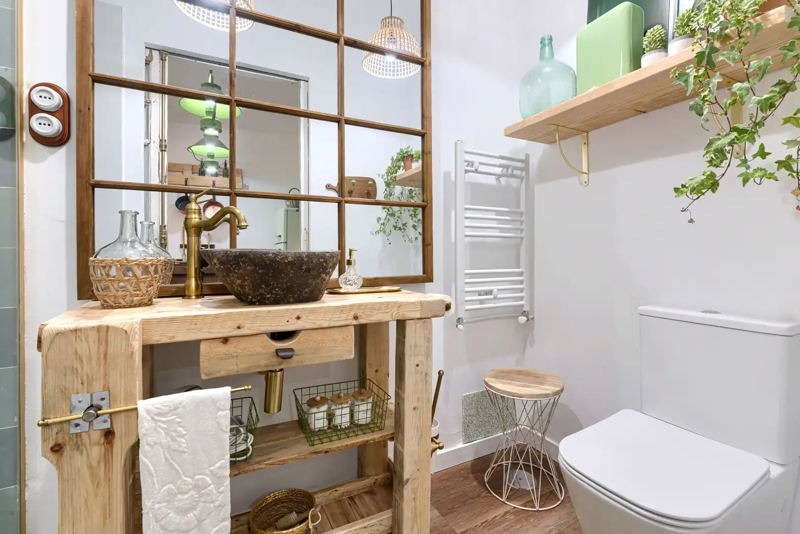Badezimmer von Wohnungen zur Miete in Zamudio mit Heizung, Möbliert und Waschmaschine