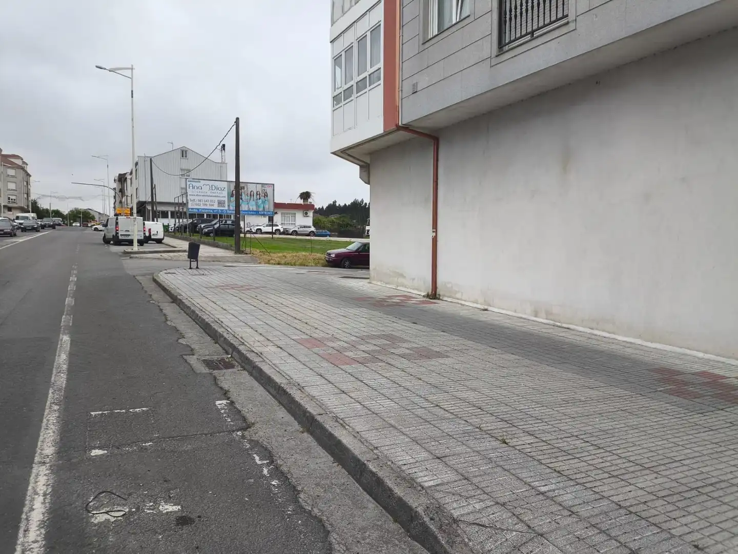 Local comercial en venda a Avenida Bergantiños, imagen 2