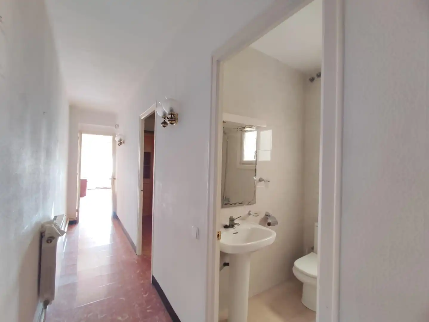 Bany de Apartament en venda en Manresa amb Calefacció