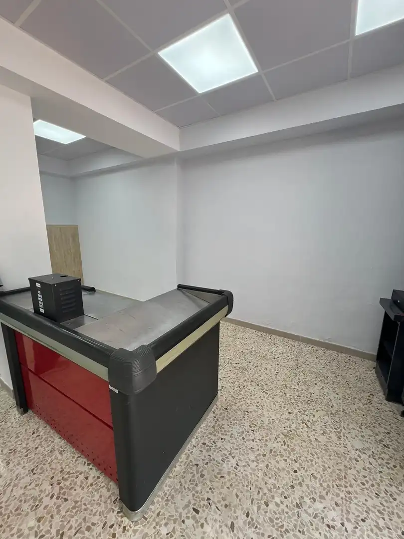 Locale commerciale in affitto a Oromana, imagen 5