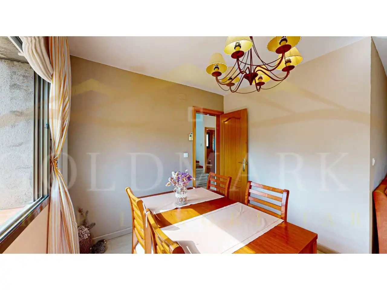 Comedor de Casa o chalet en venta en Corbera de Llobregat con Aire acondicionado, Calefacción y Jardín privado