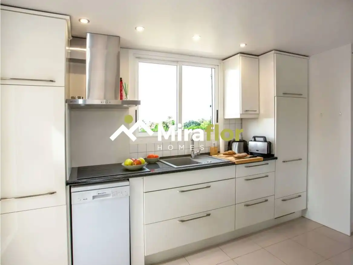 Cocina de Apartamento en venta en Dénia con Aire acondicionado, Terraza y Amueblado