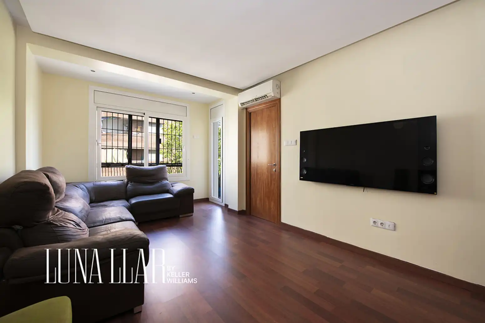 Flat with terrace for sale in Barcelona - Carrer CALABRIA, imagen 8