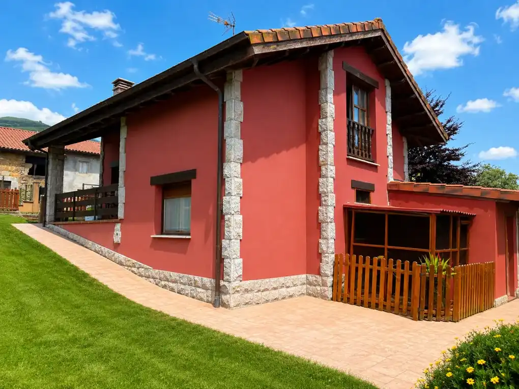 Vista exterior de Casa o chalet en venta en Llanes con Calefacción, Jardín privado y Terraza
