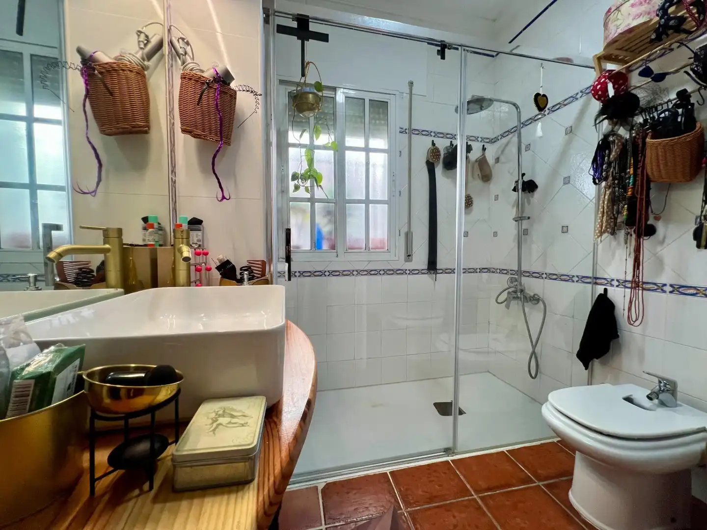 Bathroom of Detached homes for sale in Córdoba  with Air Conditioner, Heating and Terrace