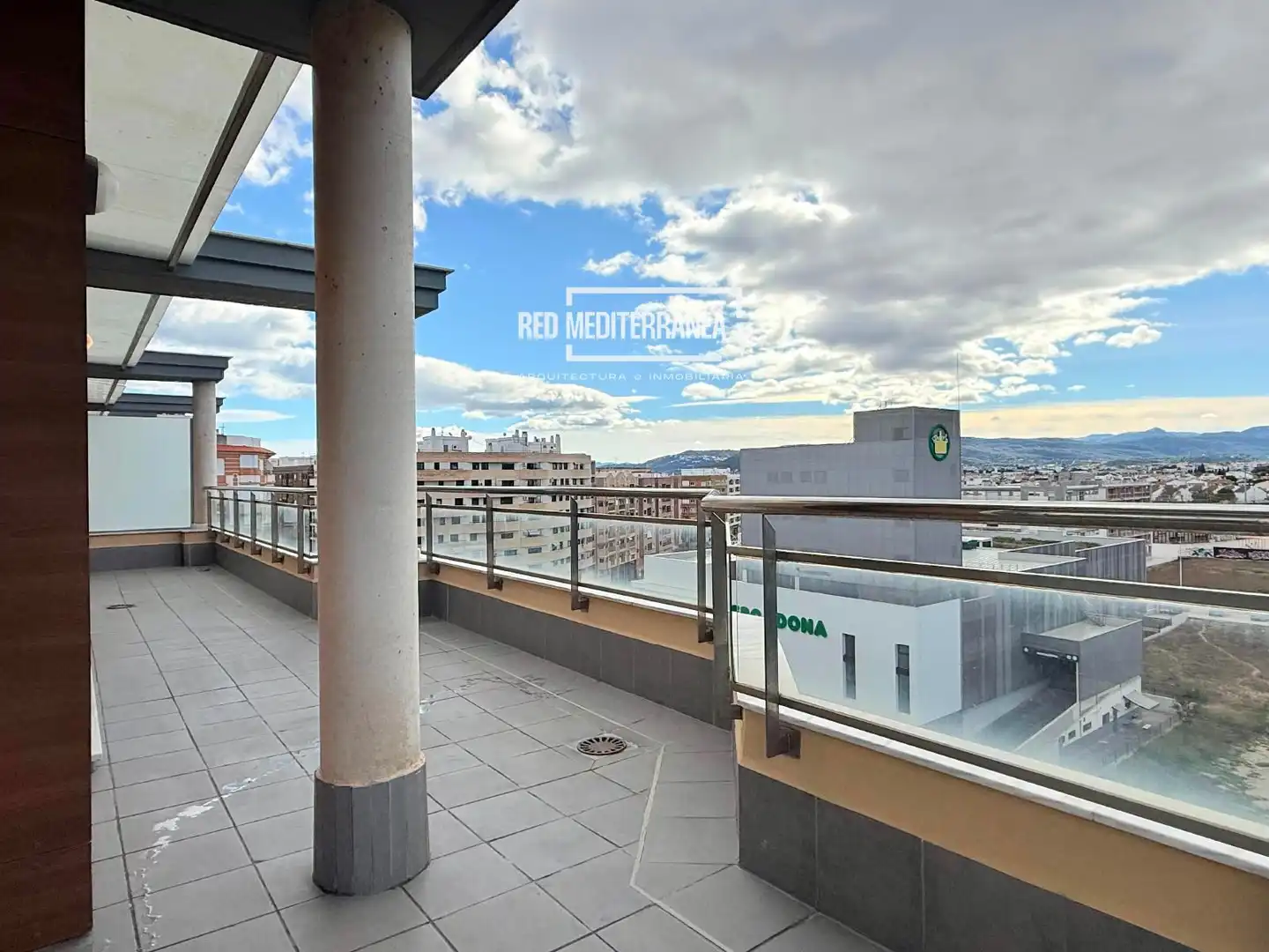 Terrasse von Dachboden zum Verkauf in Gandia mit Klimaanlage, Terrasse und Schwimmbad
