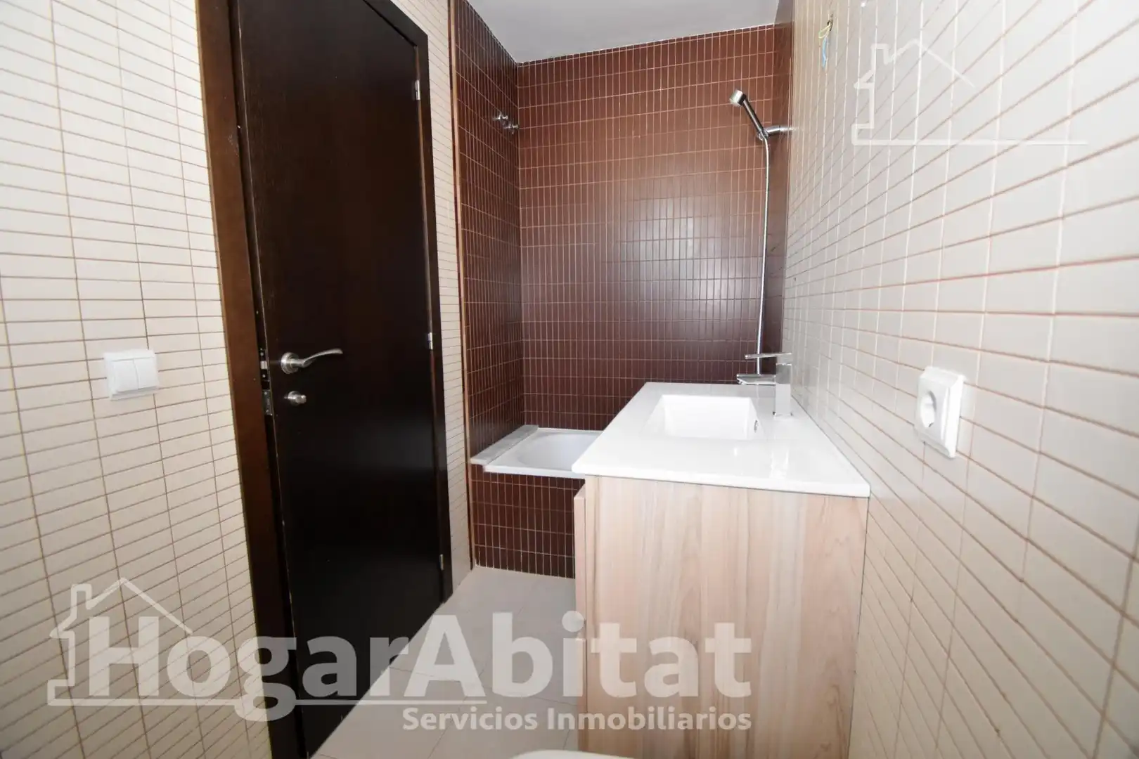 Baño de Ático en venta en Albal con Aire acondicionado, Calefacción y Terraza