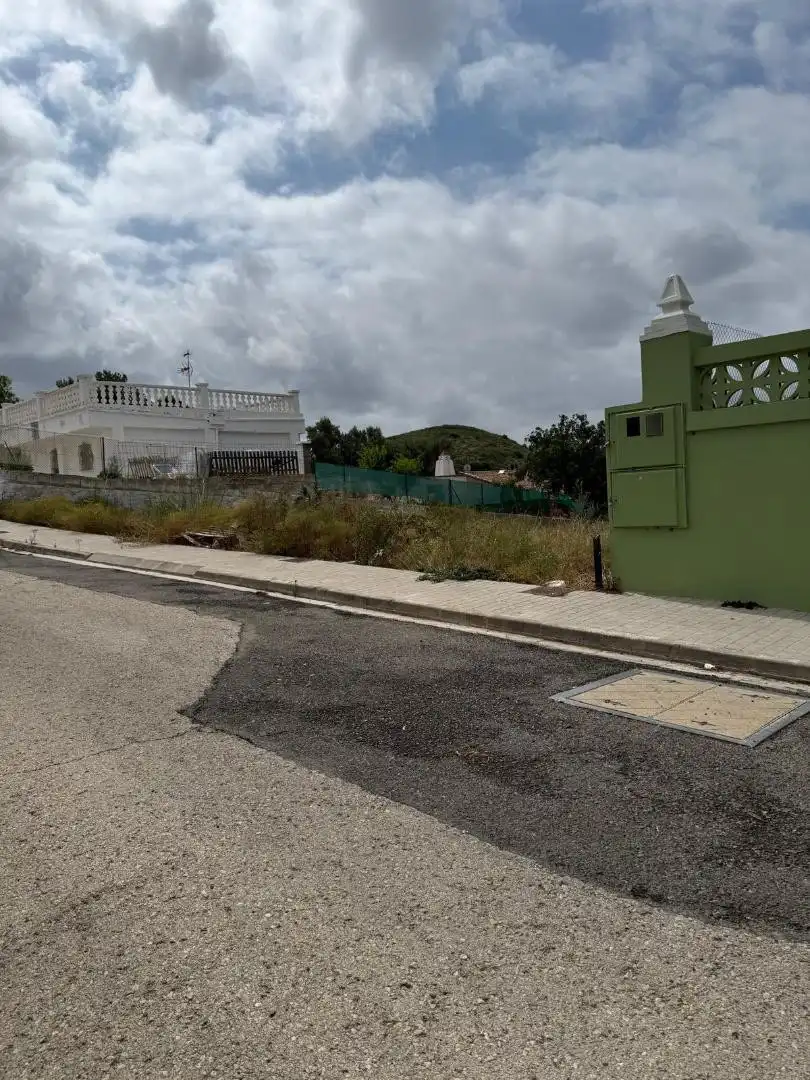 Terreno residencial en venta en Montroi / Montroy, imagen 6