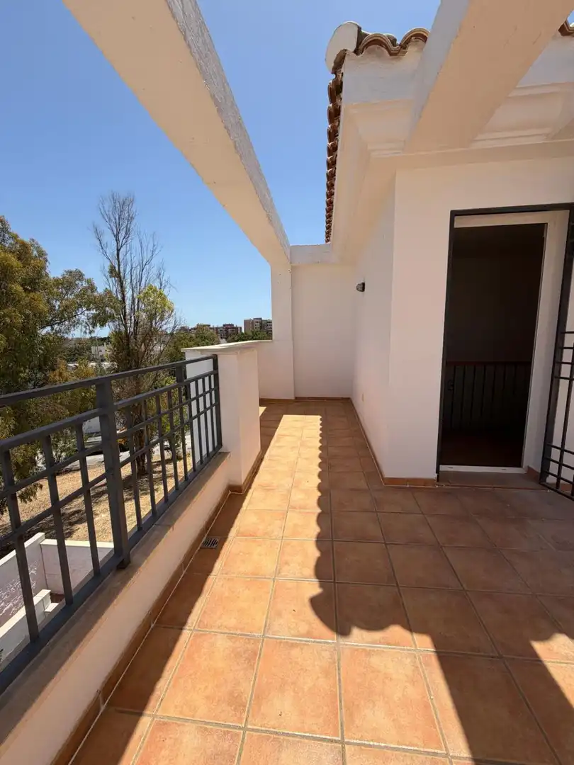 Villa avec piscine à vendre à JOSÉ MARÍA MARTÍN CARPENA 9, imagen 18
