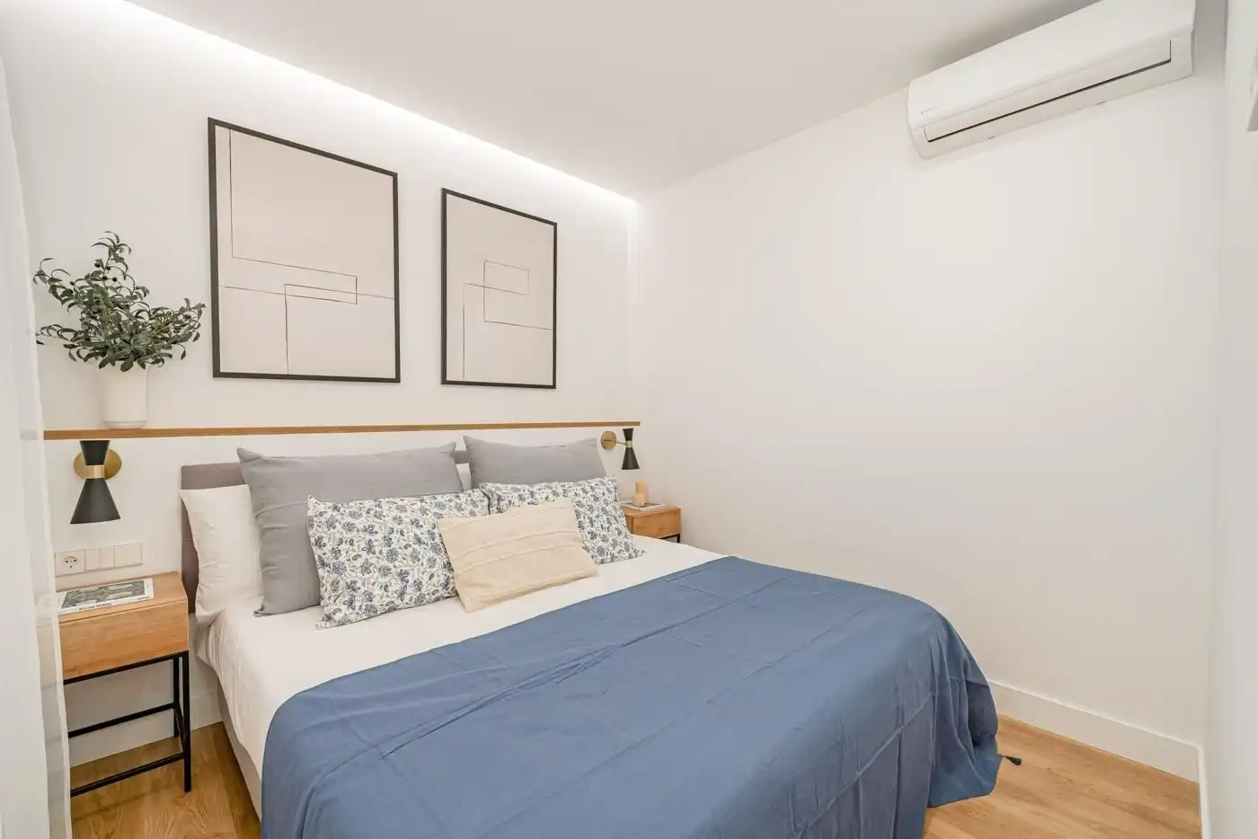 Bedroom of Flat for sale in Madrid  with Air Conditioner and Heating