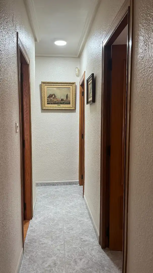 Flat for sale in Valencia  with Air Conditioner
