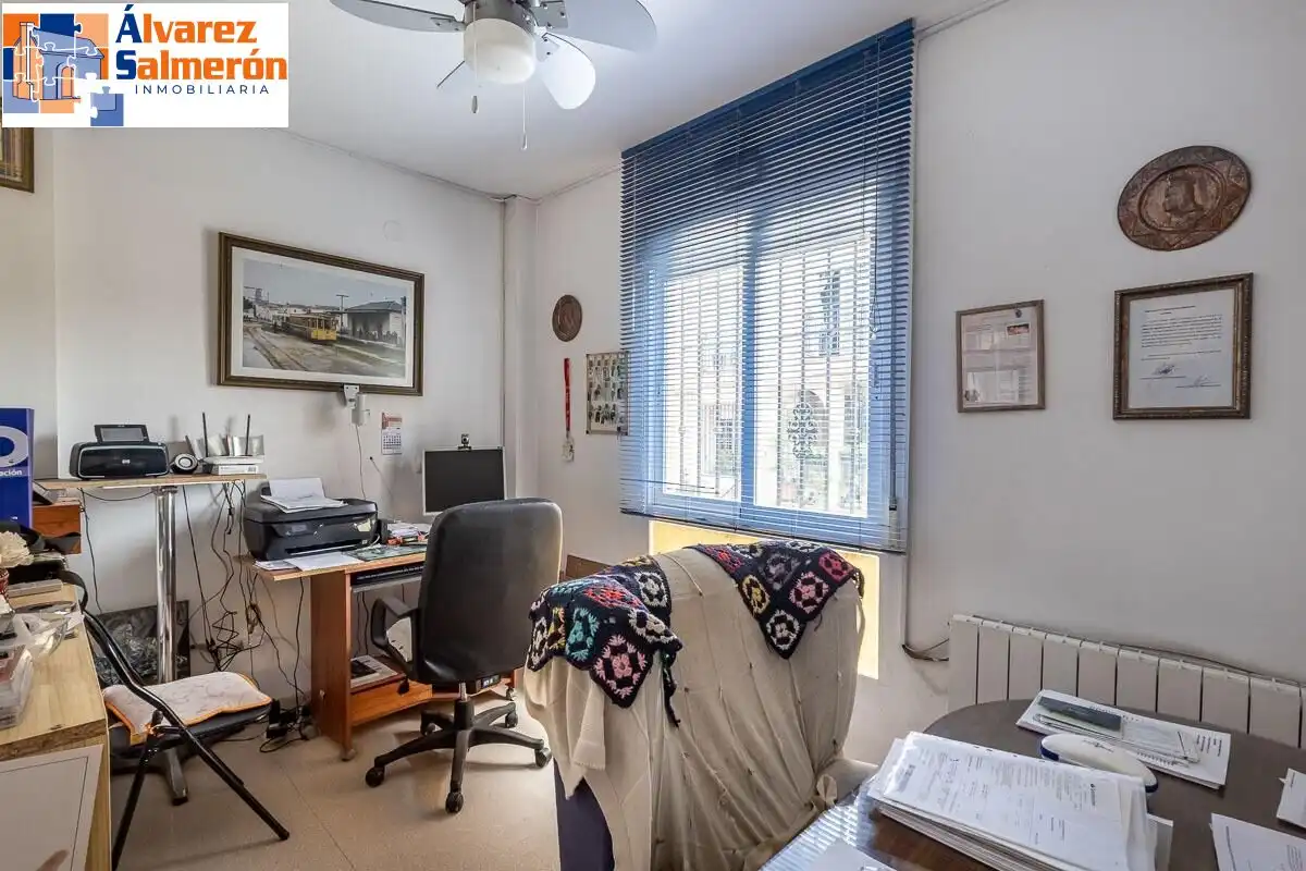 Casa aparellada amb terrassa en venda a Camino del Cementerio, imagen 28