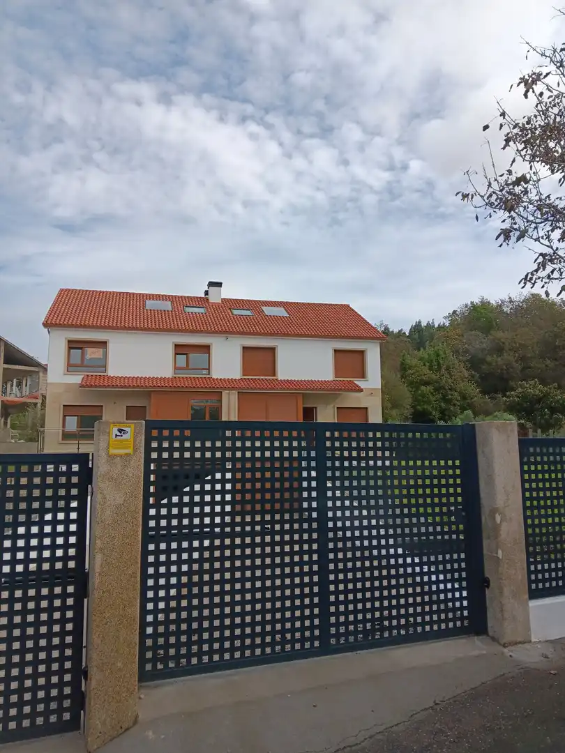 Casa con jardín en venta en Noalla, imagen 28
