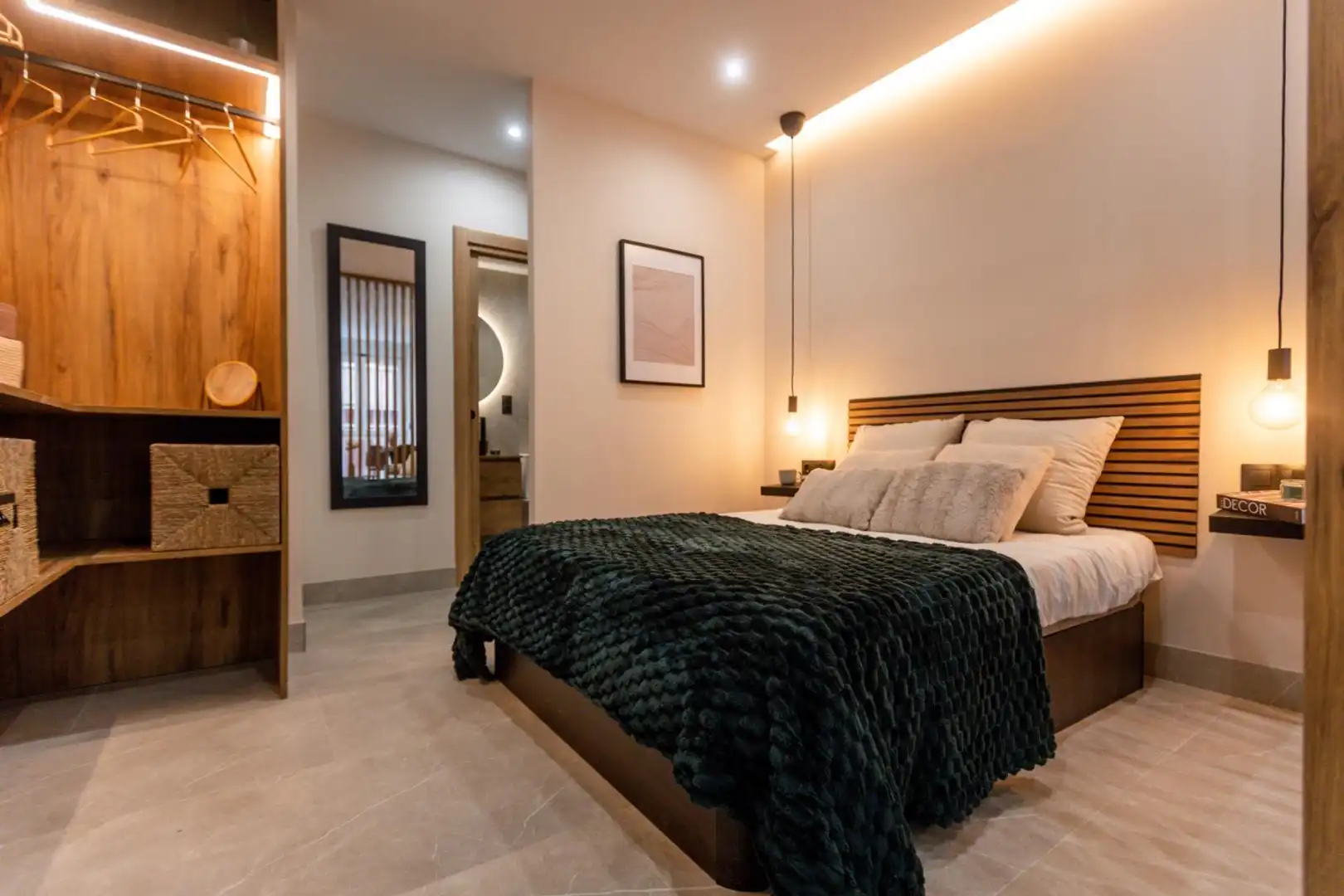 Schlafzimmer von Loft zum Verkauf in Granada mit Klimaanlage und Möbliert