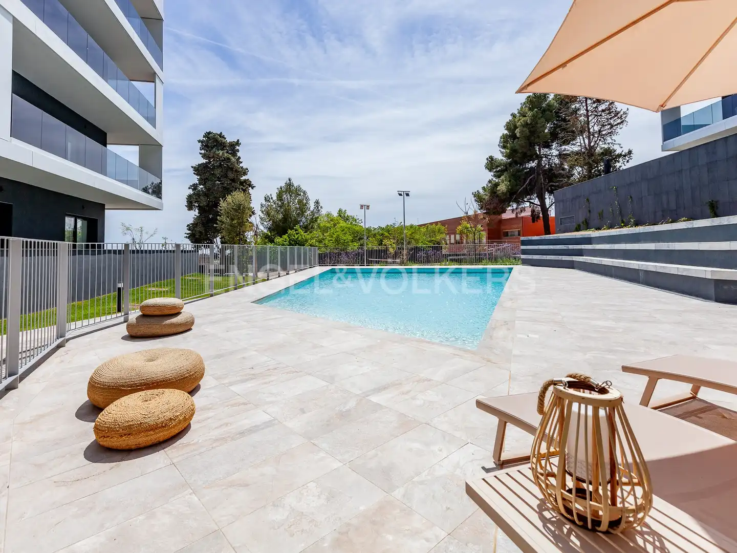 Piscina de Piso de alquiler en Esplugues de Llobregat con Aire acondicionado, Calefacción y Jardín privado