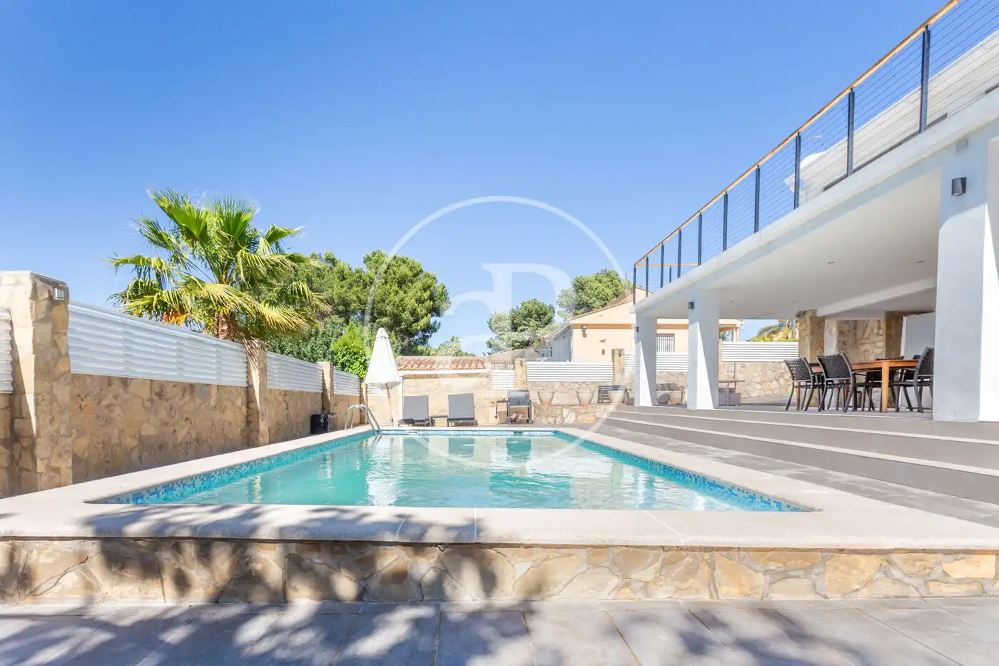 Swimming pool of Houses for sale in L'Eliana  with Air Conditioner, Heating and Private garden