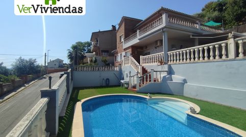 Preciosa casa con piscina