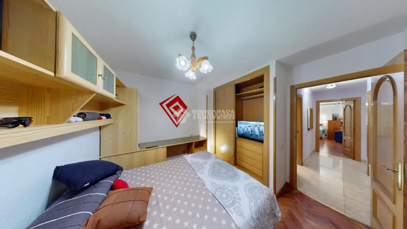 Habitación de Piso en venta en Leganés con Calefacción