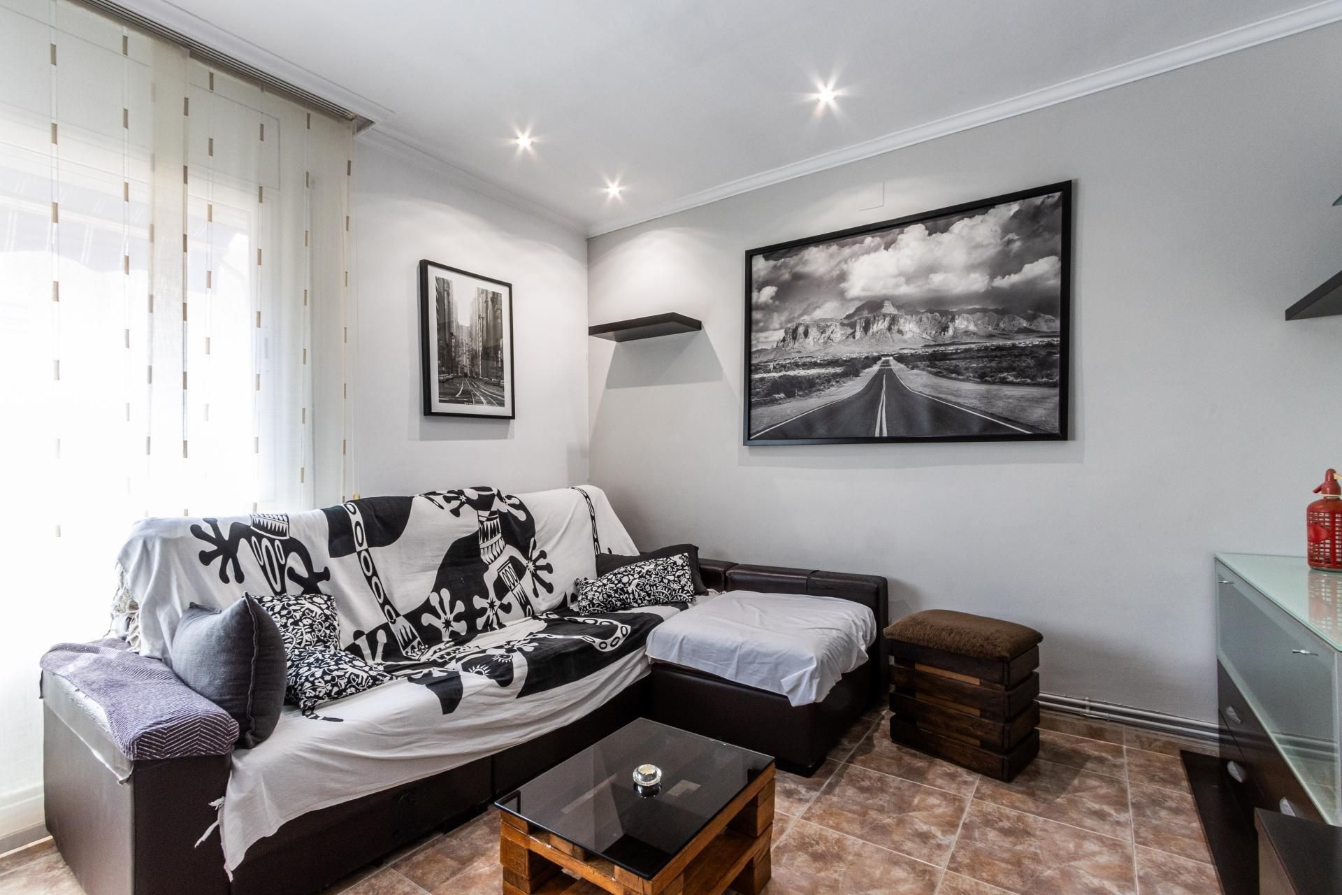 Living room of Flat for sale in Sabadell  with Air Conditioner and Heating