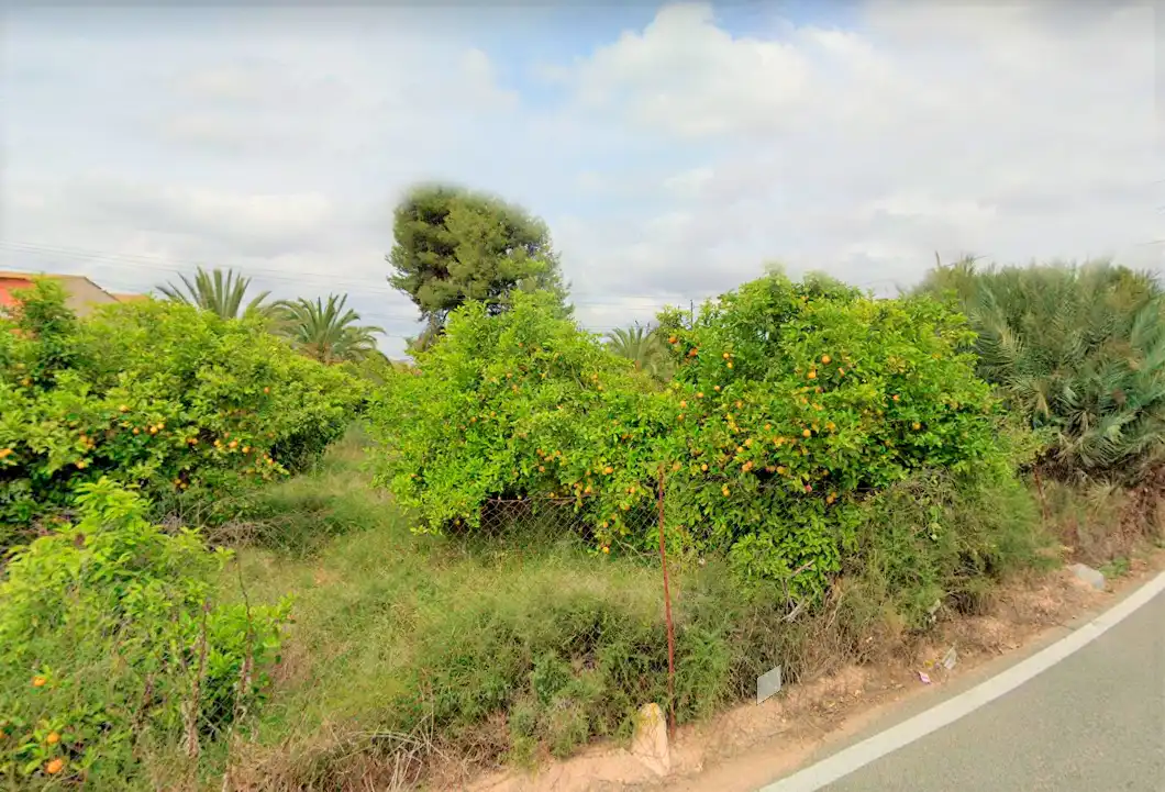 Terreny residencial en venda a Pedanías Oeste