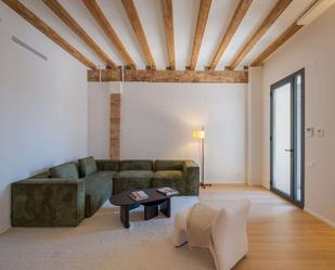 Living room of Apartment to share in  Barcelona Capital  with Air Conditioner and Terrace