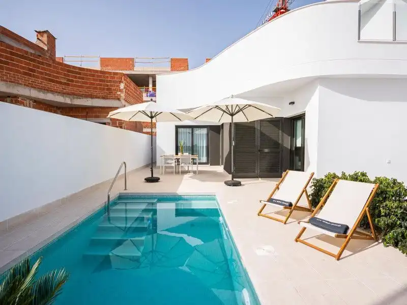 Bungalow con piscina en venta en Los Balcones - Los Altos, imagen 14