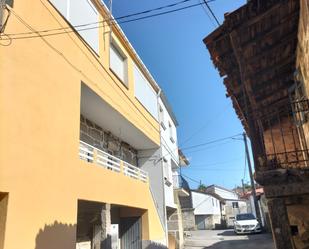 Vista exterior de Casa o xalet de lloguer en Hermandad de Campoo de Suso amb Balcó