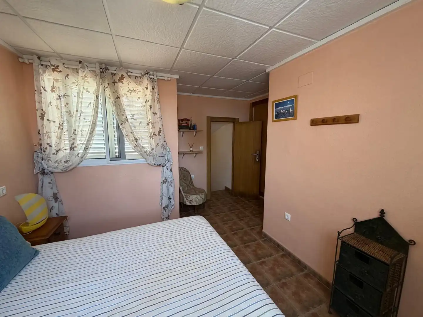 Habitación de Casa adosada en venta en Torrevieja con Jardín privado, Terraza y Trastero