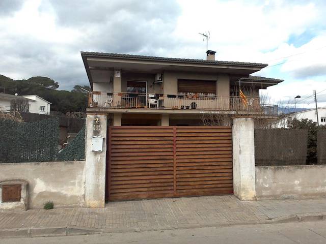 Casa-chalet en Venta en C/ Gardenia en Llinars del Vallès