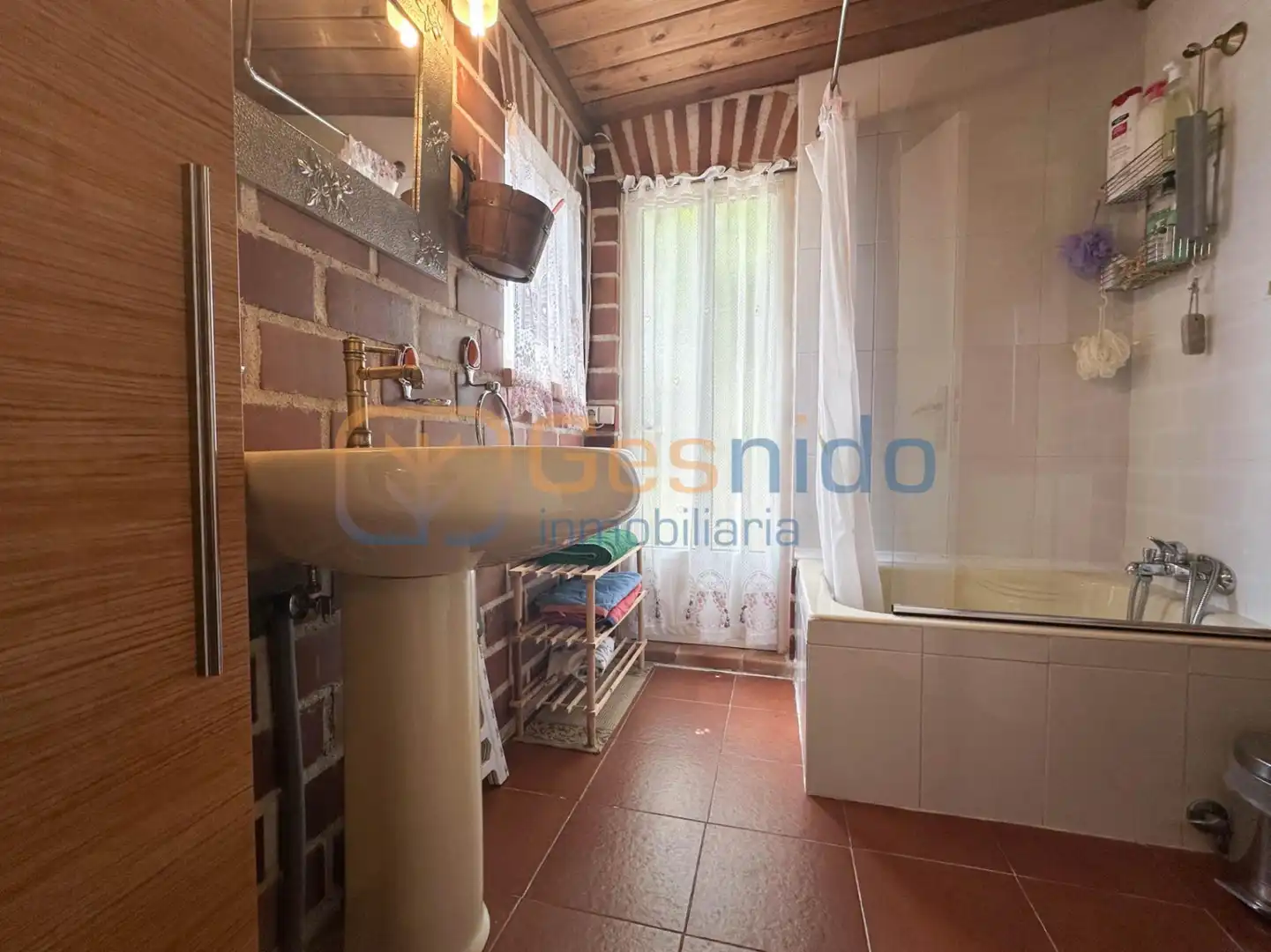 Baño de Casa o chalet en venta en Espirdo con Calefacción y Jardín privado