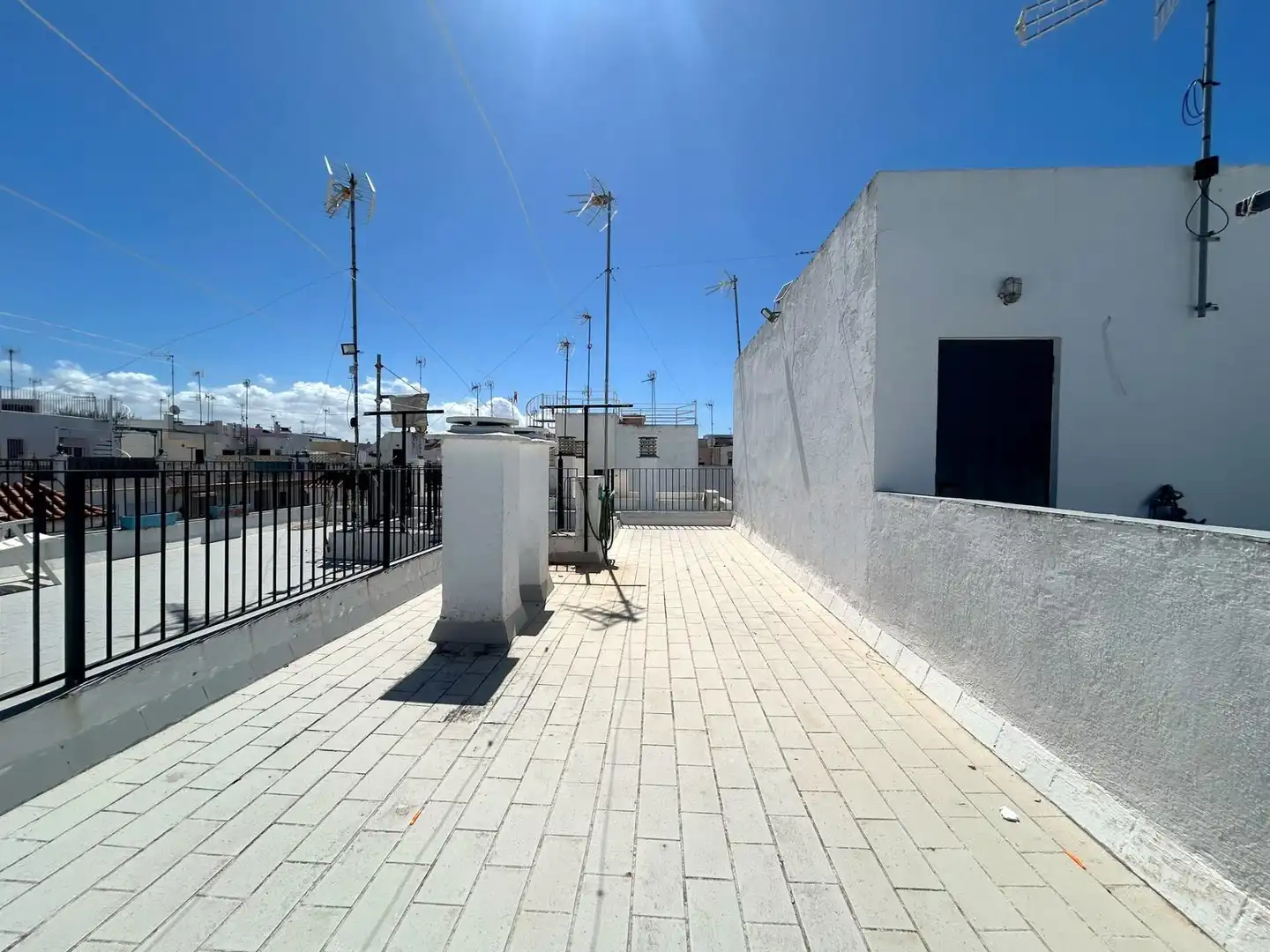Exterior view of Detached homes for rent in Chipiona  with Air Conditioner, Furnished and Balcony