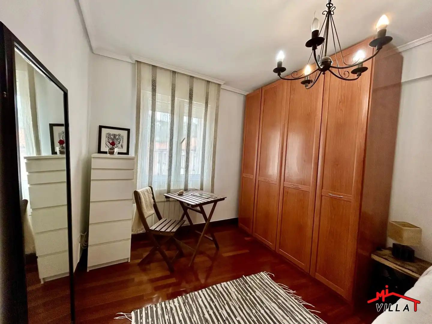 Habitación de Piso en venta en Laredo con Calefacción